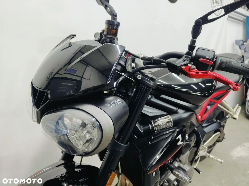 Triumph Street Triple - 20