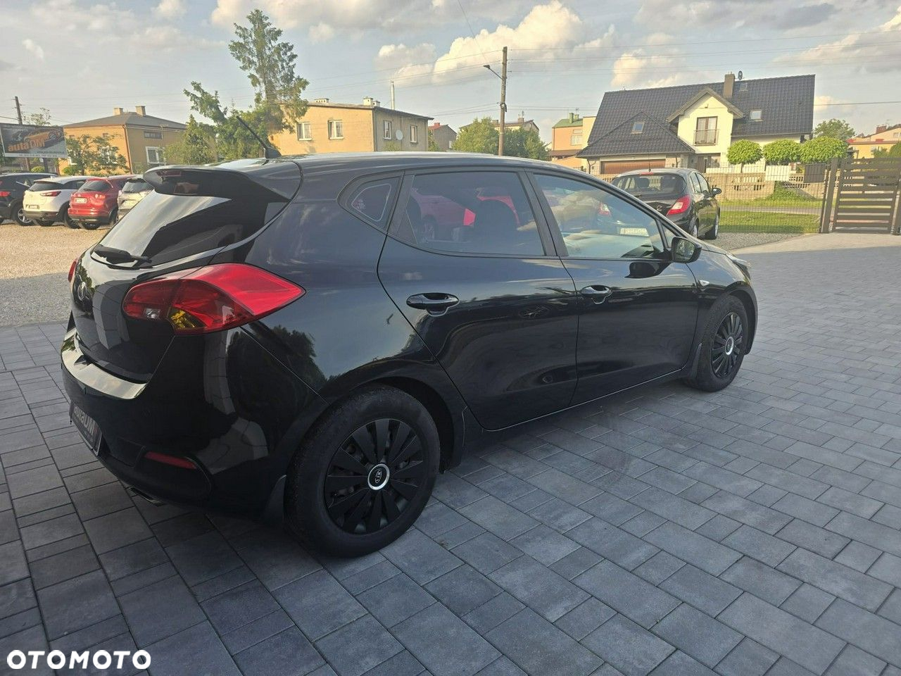 Kia Ceed - 9