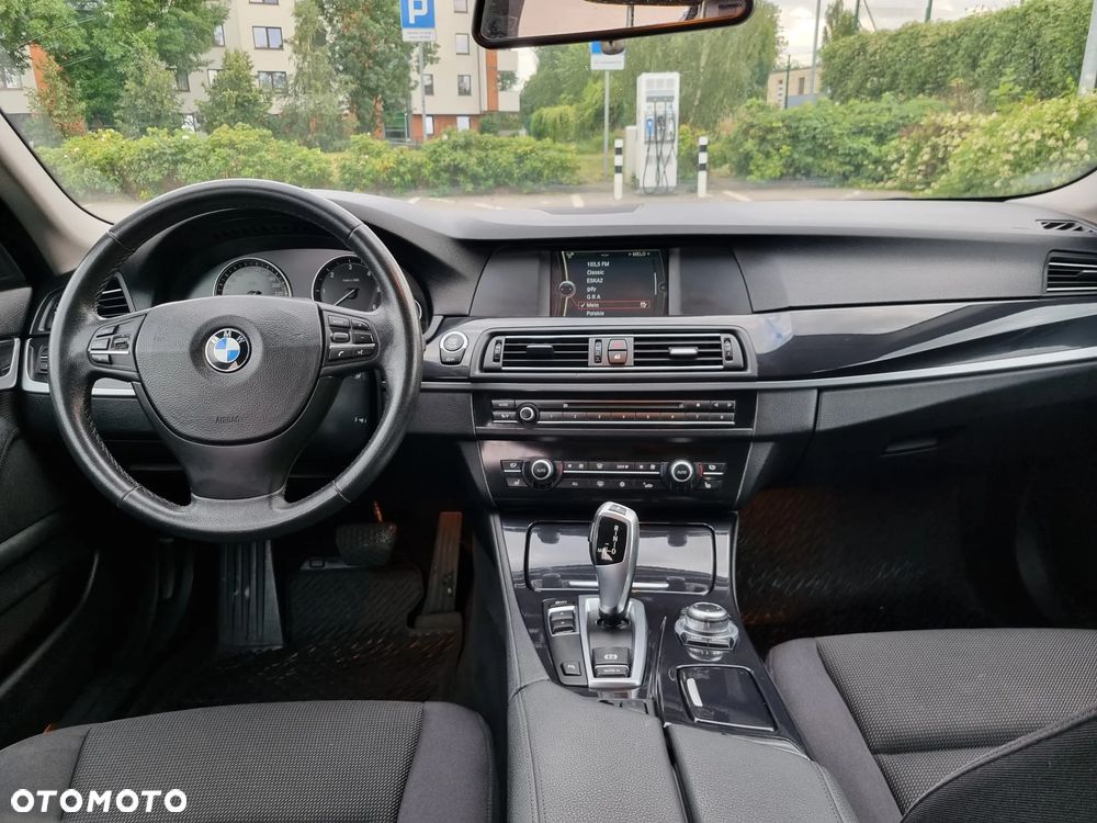BMW Seria 5 520d - 10