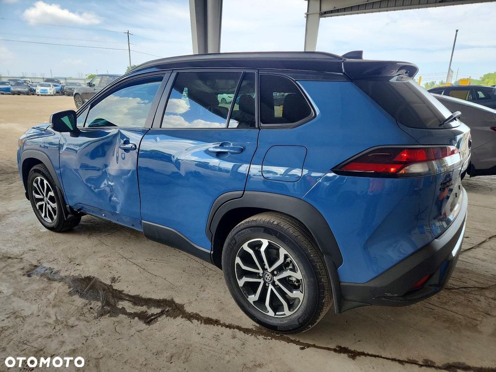 Toyota Corolla Cross - 3