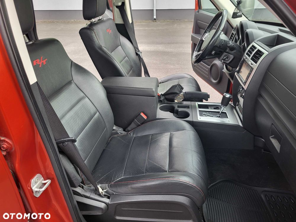 Dodge Nitro - 5