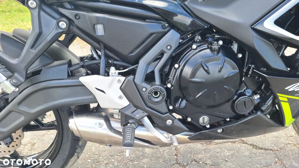 Kawasaki Ninja - 7