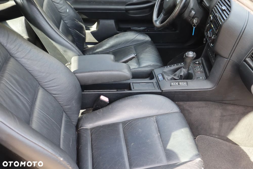 BMW Seria 3 - 18