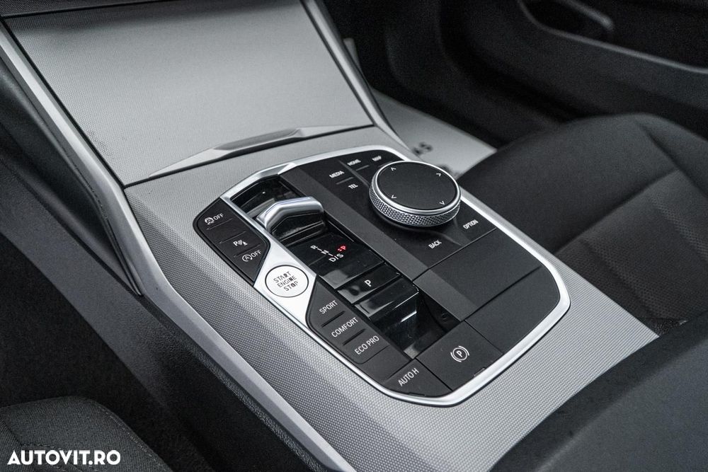 BMW Seria 3 318i Aut. - 25