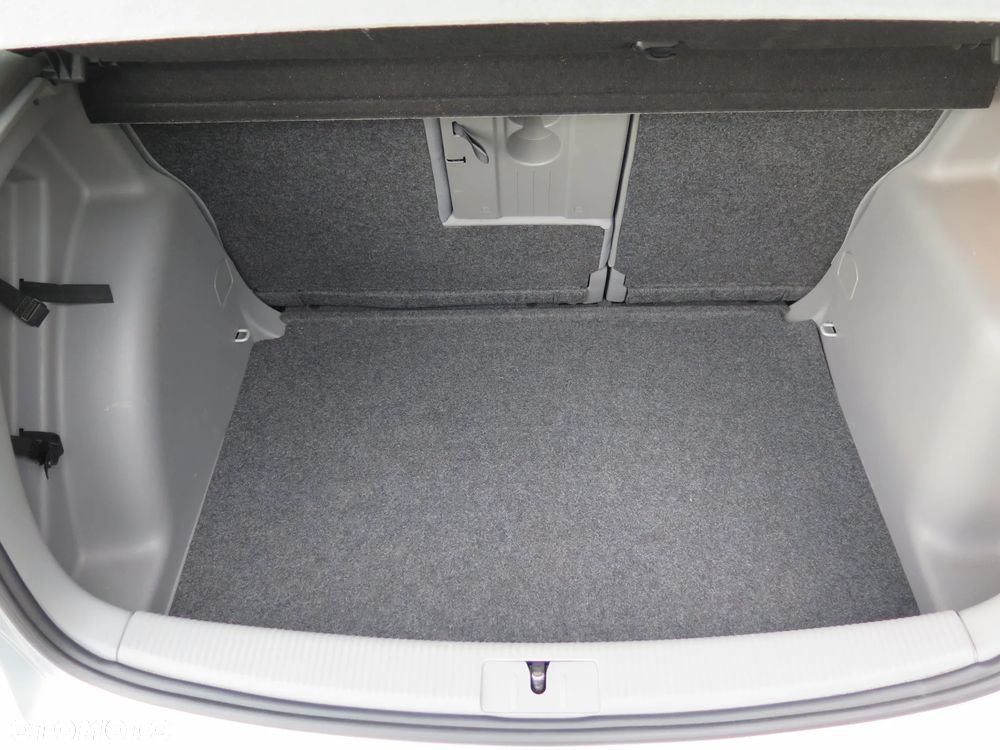Volkswagen Golf Plus - 26