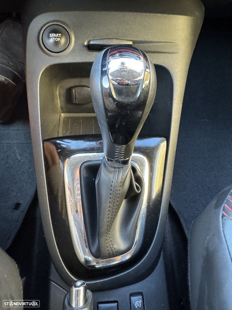 Renault Captur 1.2 TCe Exclusive EDC - 21
