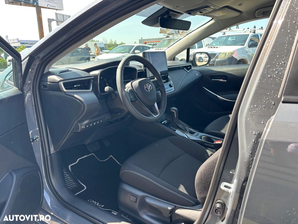 Toyota Corolla 1.8 HSD Dynamic - 11
