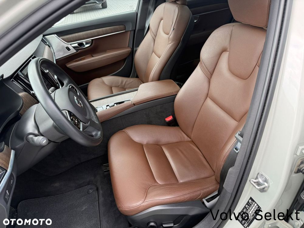 Volvo V90 Cross Country - 14
