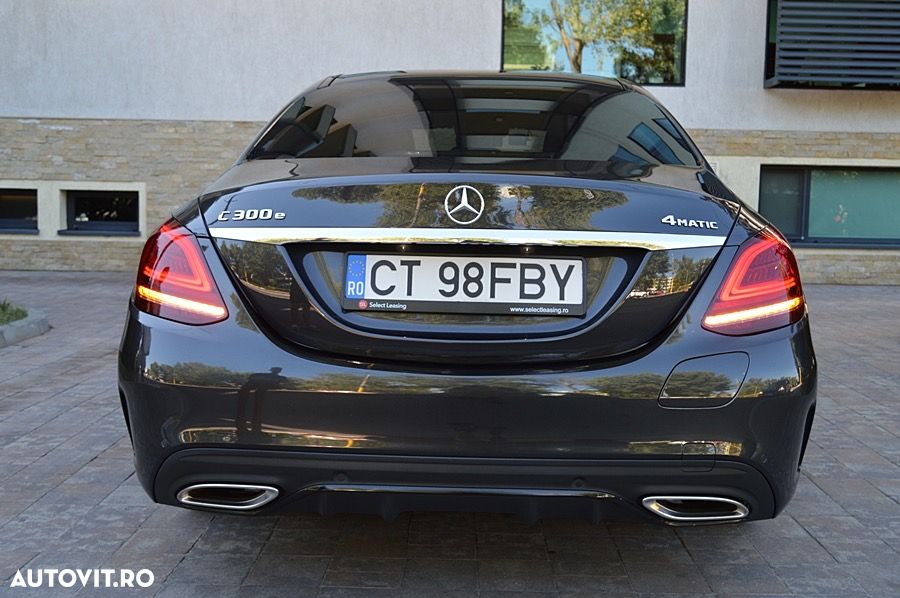 Mercedes-Benz C 300 e 4MATIC 9G-TRONIC AMG Line - 13