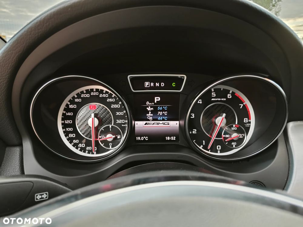 Mercedes-Benz CLA 45 AMG 4-Matic - 20