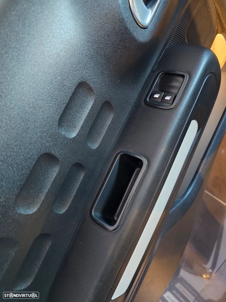 Citroën C3 1.2 PureTech C-Series - 21