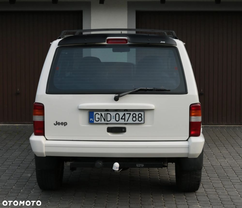 Jeep Cherokee 4.0 Limited - 13