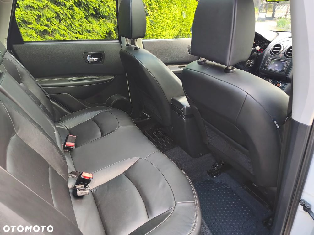 Nissan Qashqai 2.0 dCi 4 x 4 DPF tekna - 17