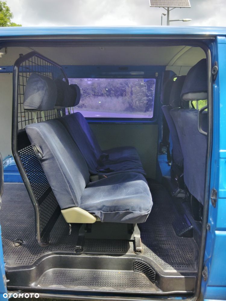 Volkswagen Transporter - 4