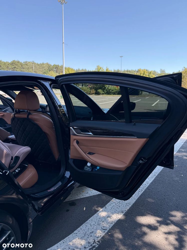 BMW Seria 5 525d Sport Line sport - 5