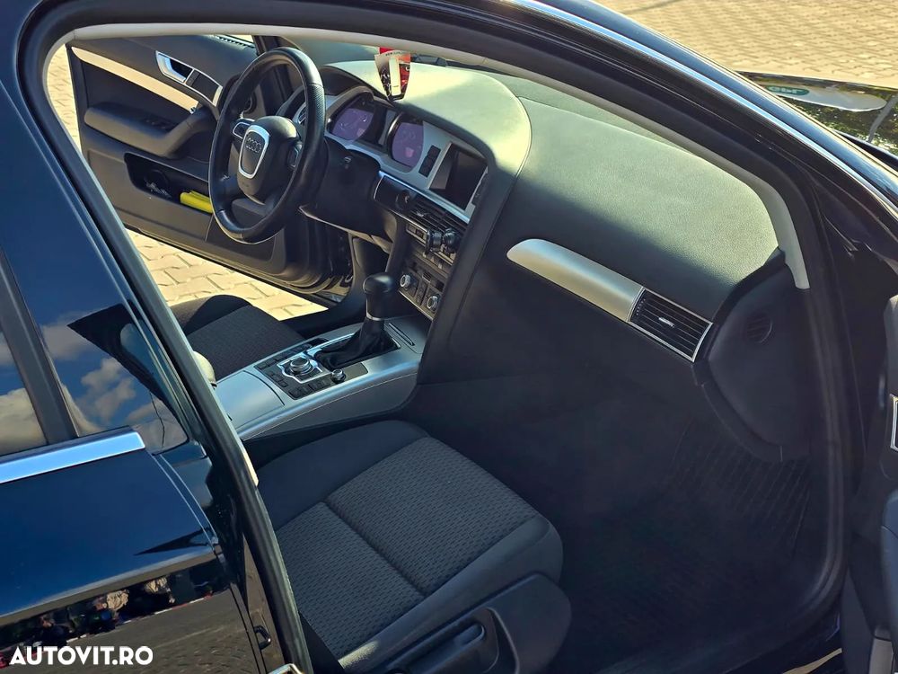 Audi A6 2.0 TDI DPF Multitronic Avant - 14