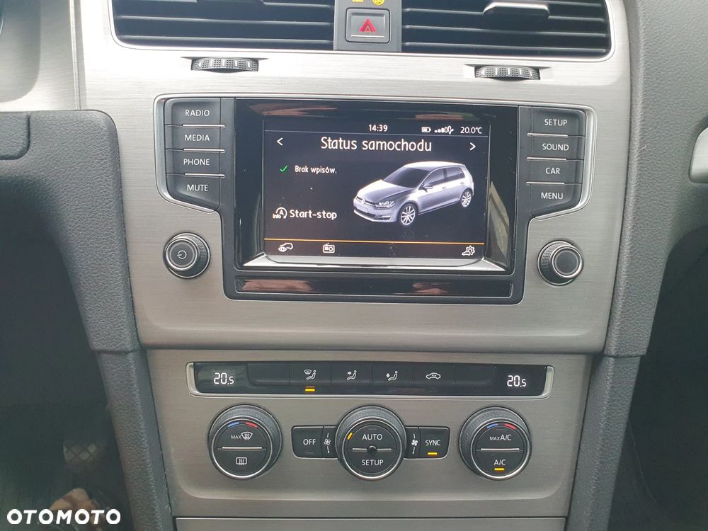 Volkswagen Golf 1.2 TSI BMT Comfortline - 28