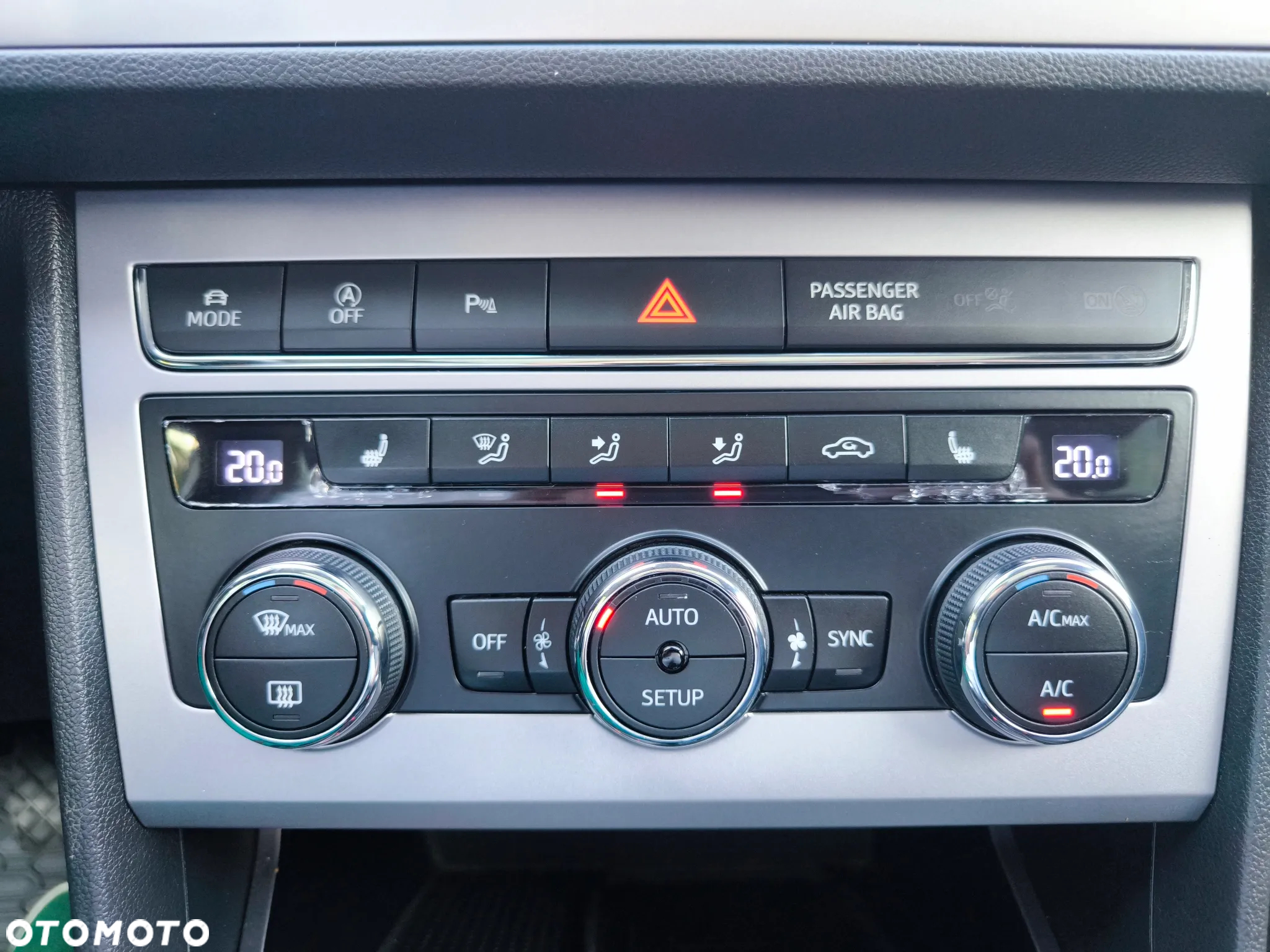 Seat Leon 2.0 TSI Xcellence DSG - 22