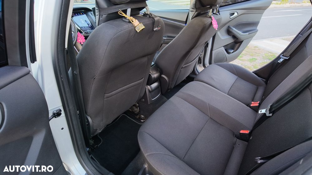 Ford Focus 1.0 EcoBoost Trend Edition - 17