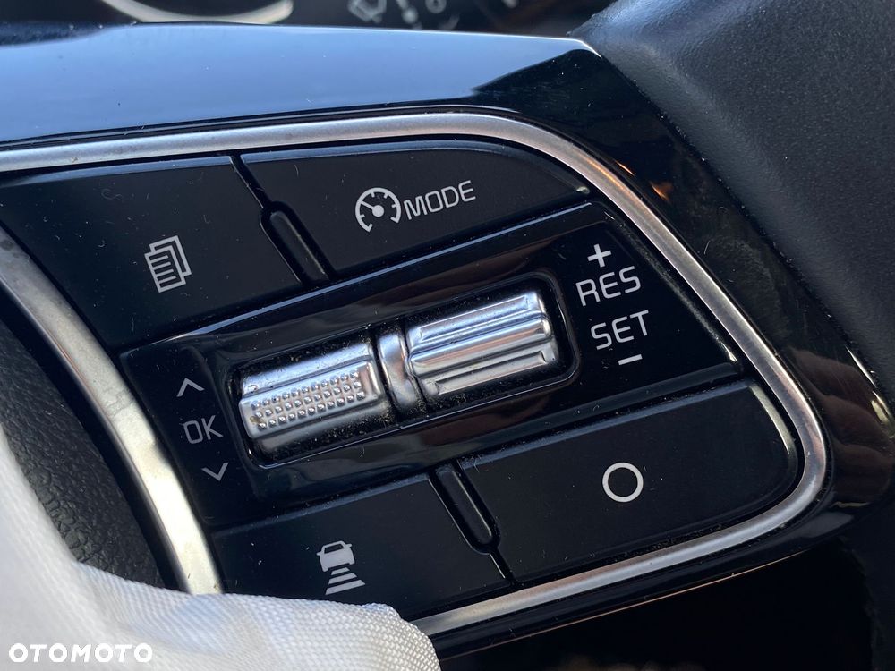 Kia XCeed 1.5 T-GDI L Business Line DCT - 26