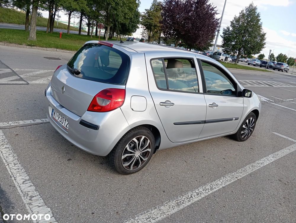 Renault Clio 1.6 16V Extreme - 15