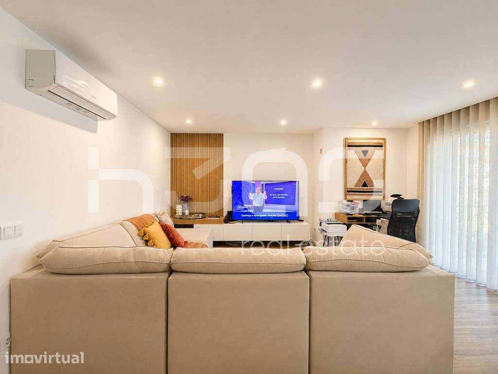 Apartamento T3 com Garagem Fechada, Varandas Amplas e Churrasqueira... - Grande imagem: 4/24