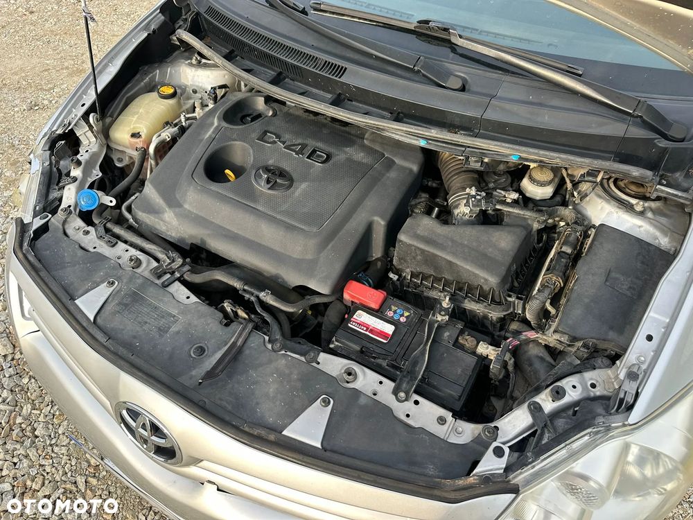 Toyota Auris 1.4 D-4D - 21