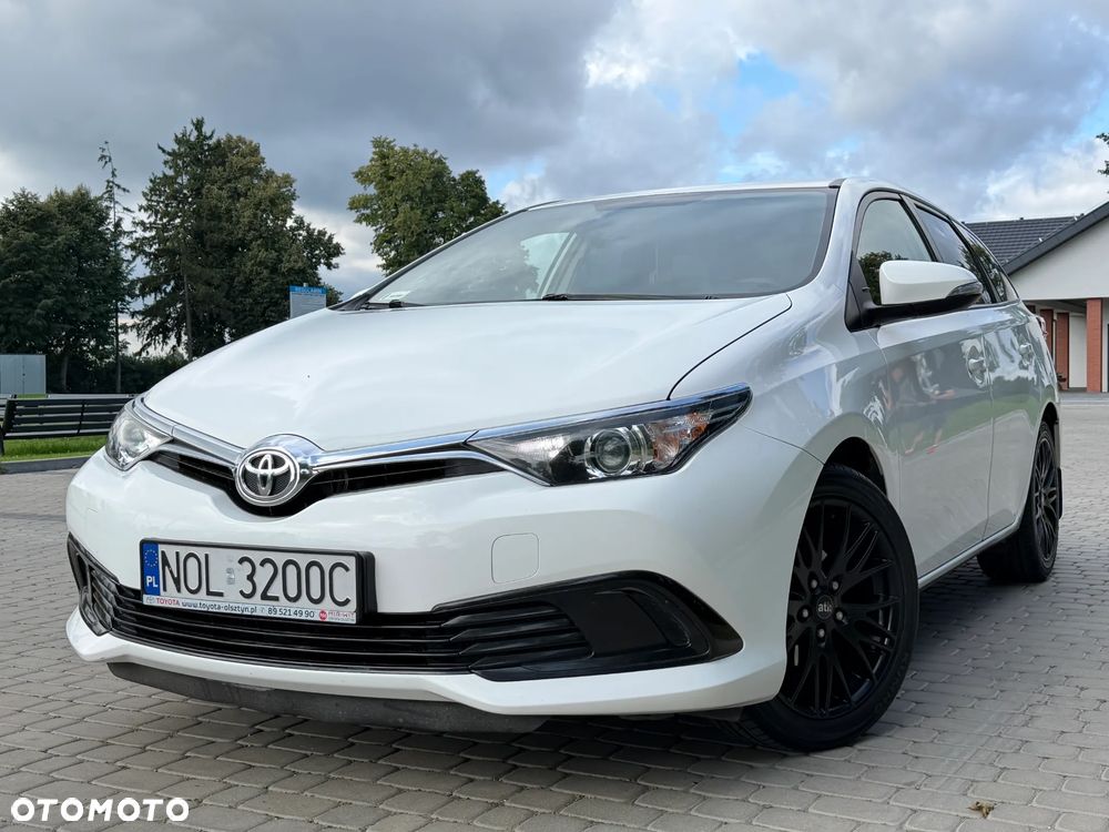 Toyota Auris 1.4 D-4D Dynamic - 8
