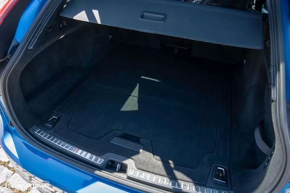 Volvo V90 D3 R Design - 25