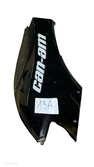 Osłona boczna RH (czarny połysk ) Can am Spyder 705002602 - 1