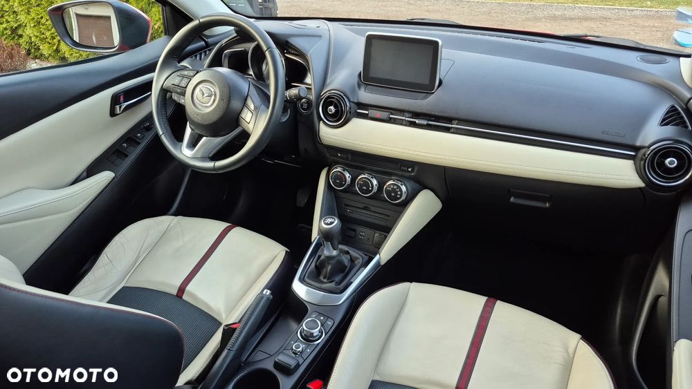 Mazda 2 SKYACTIV-G 90 Sports-Line - 32