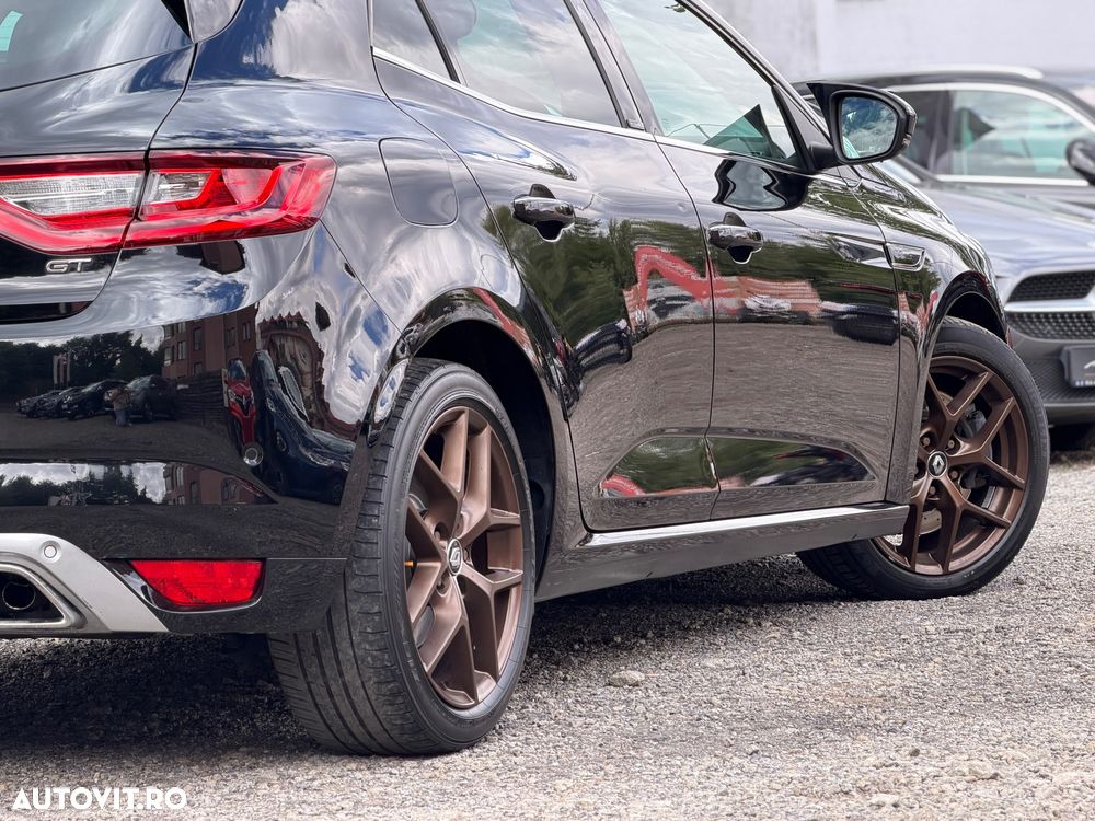 Renault Megane ENERGY TCe 205 EDC GT - 12