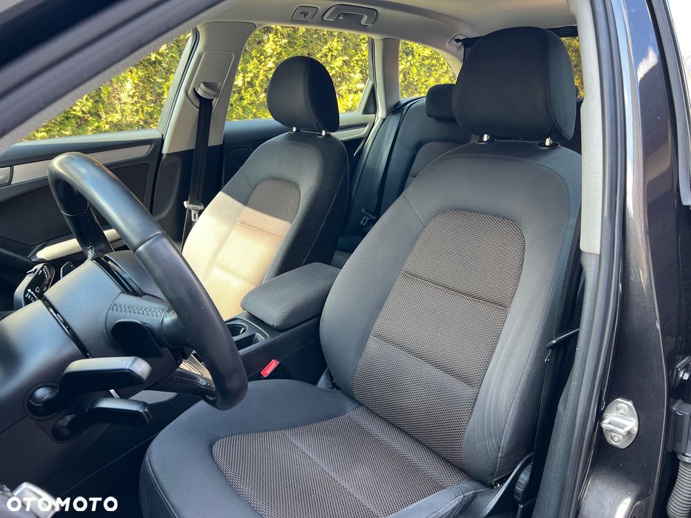 Audi A4 Avant 2.0 TDI DPF quattro S tronic Attraction - 11