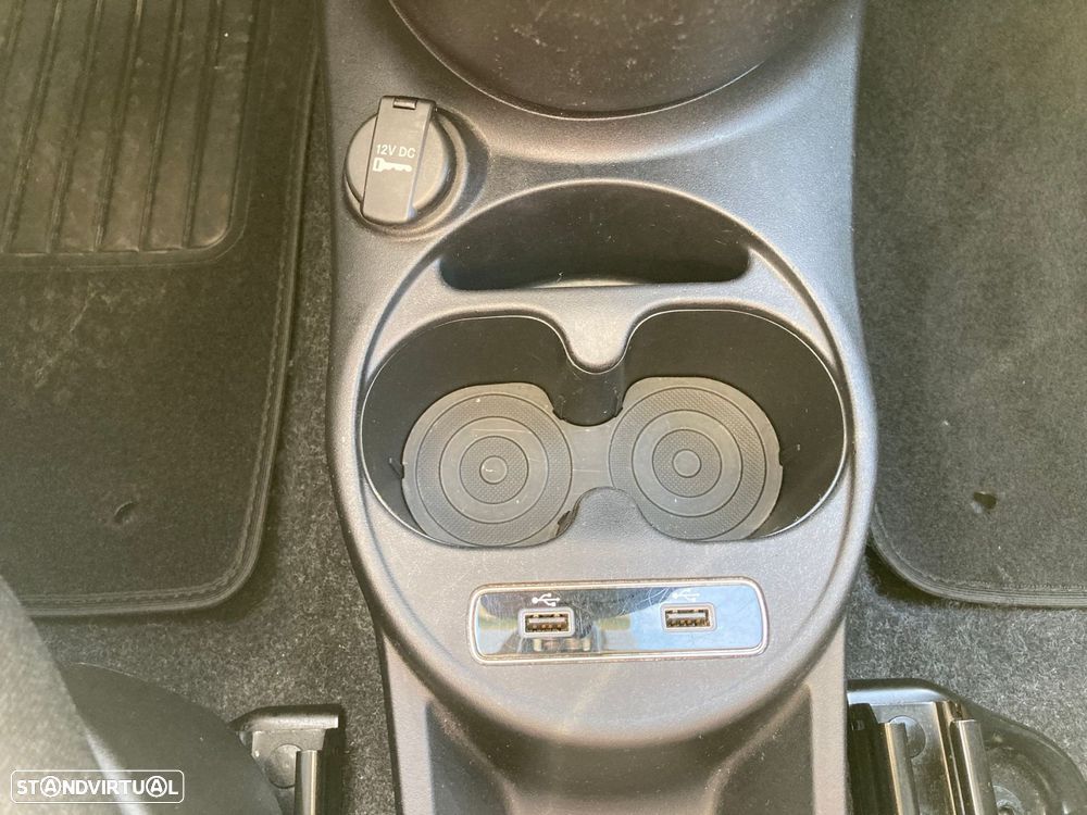 Fiat 500 1.0 Hybrid Lounge - 25