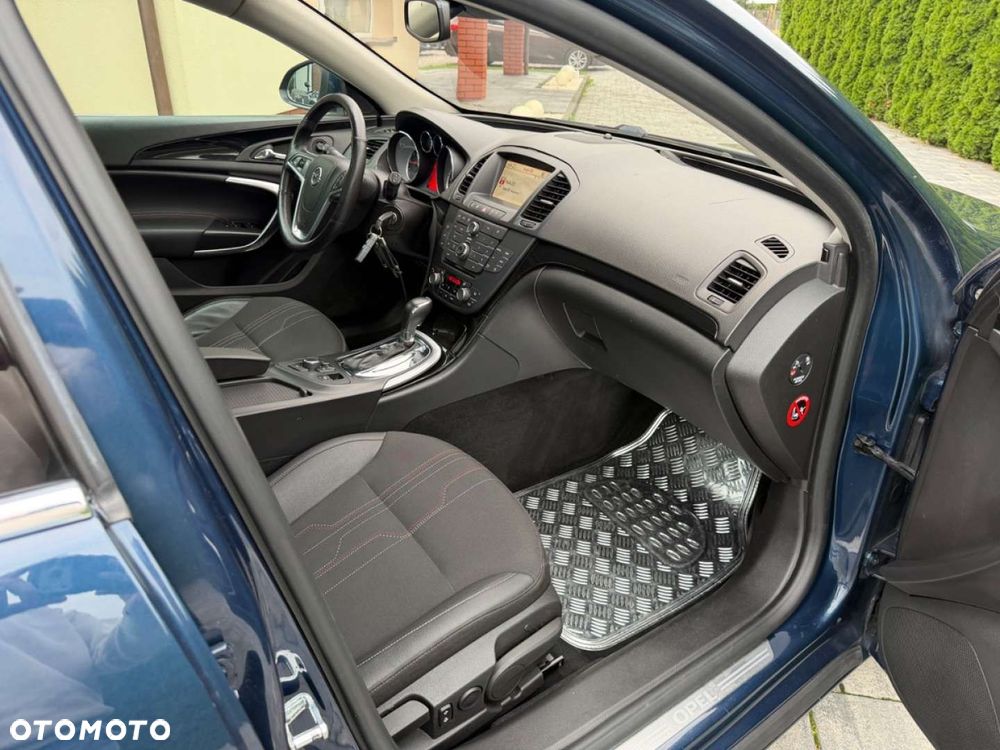 Opel Insignia - 11