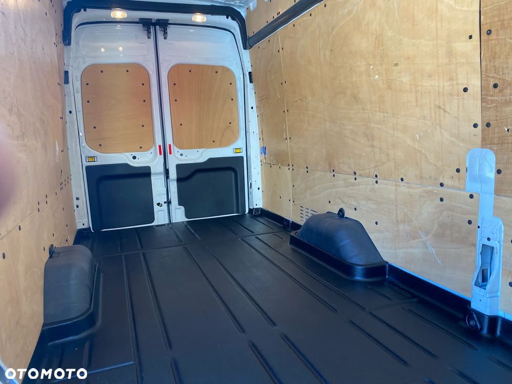 Ford Transit L4 350 MAXI Jumbo 2.0 130KM Mały Przebieg - 27