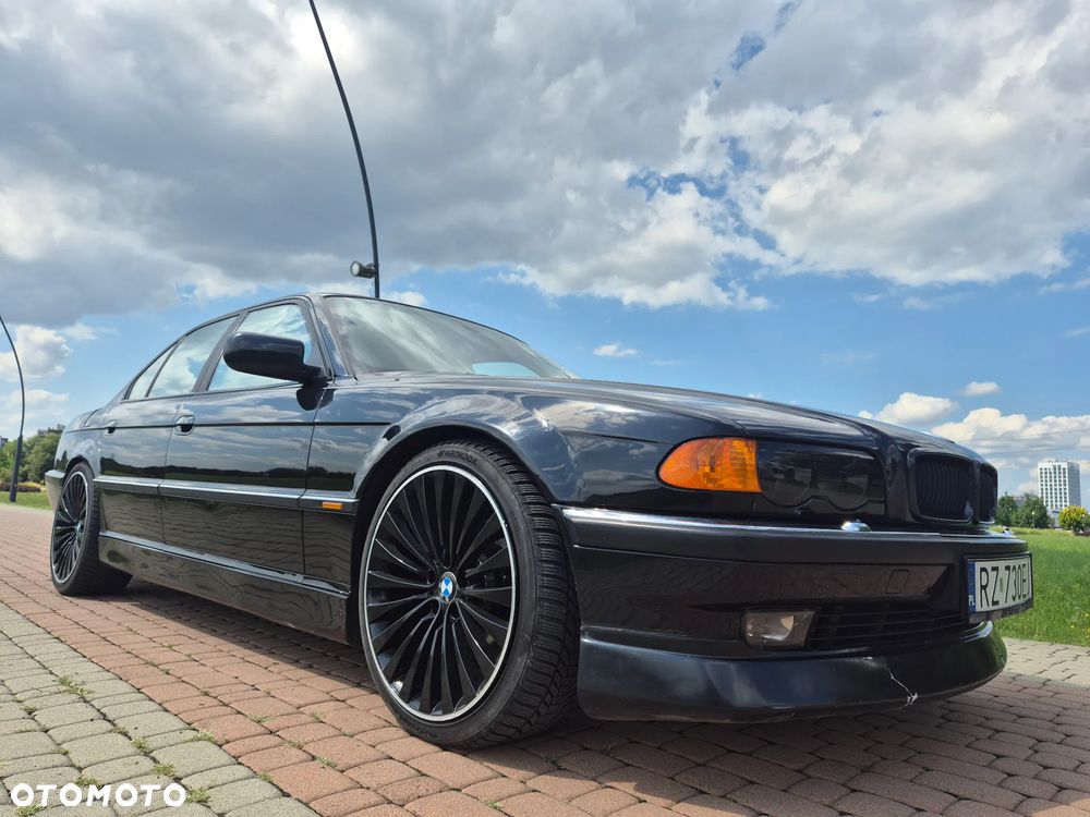BMW Seria 7 - 2