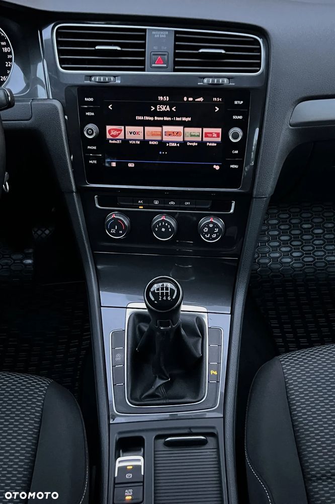 Volkswagen Golf 1.0 TSI Trendline - 18