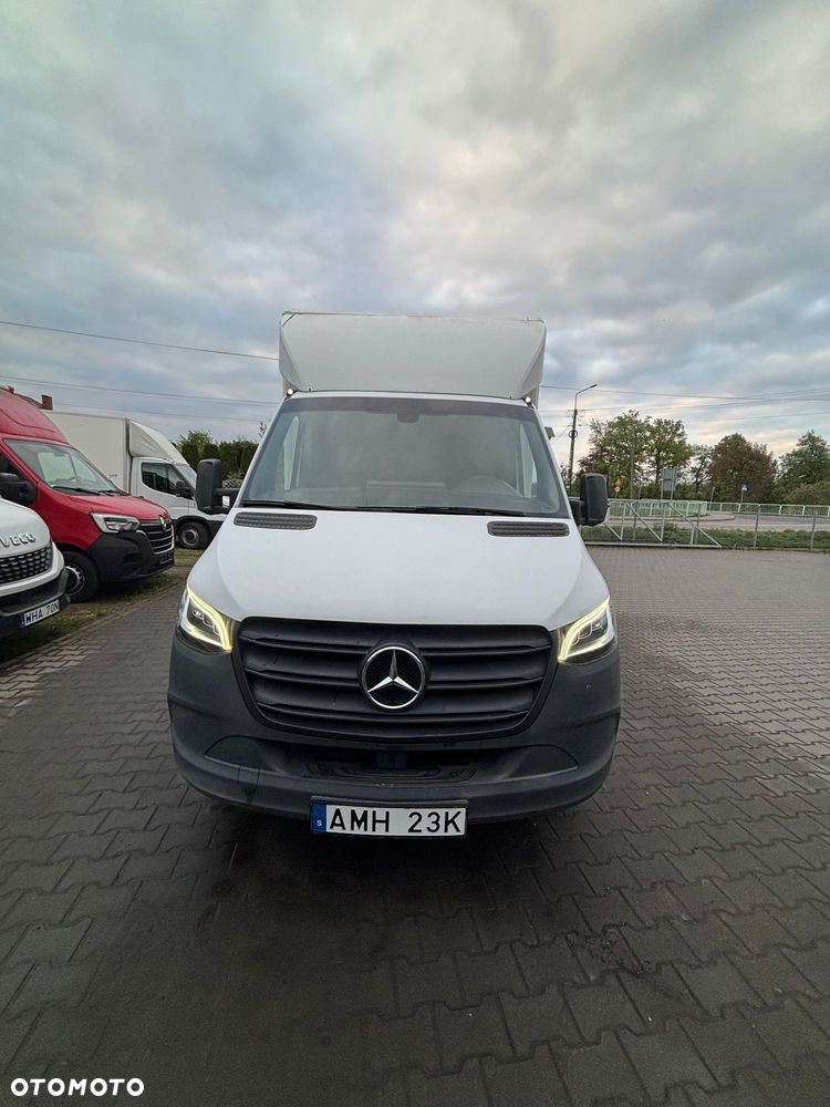 Mercedes-Benz Sprinter - 20