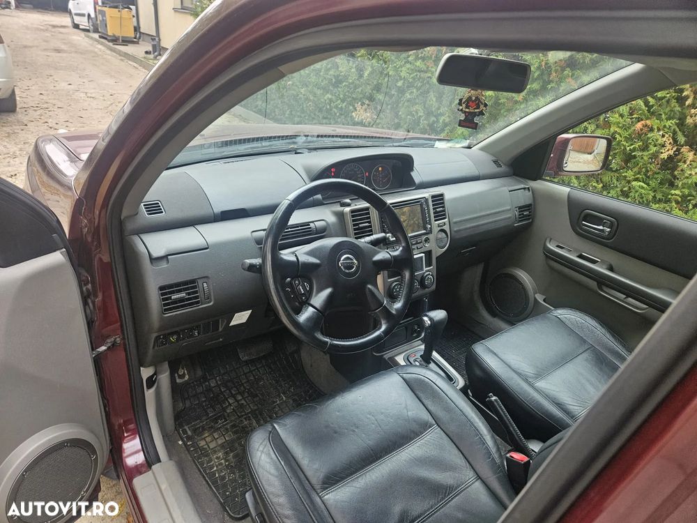 Nissan X-Trail 2.0 Elegance Aut - 3