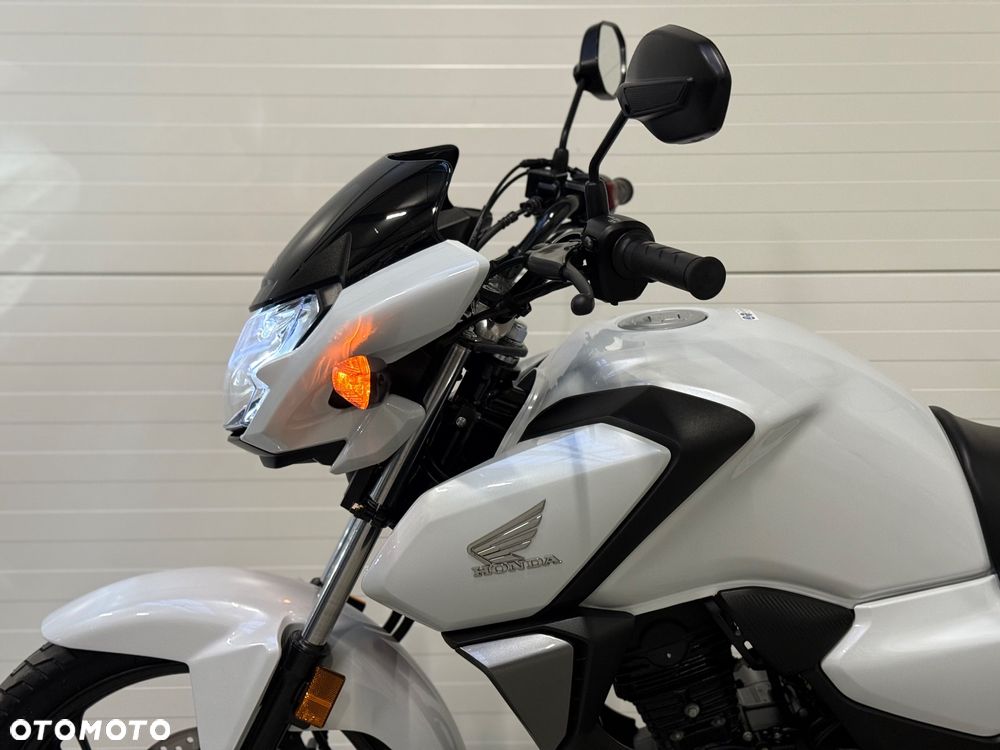 Honda CB - 24