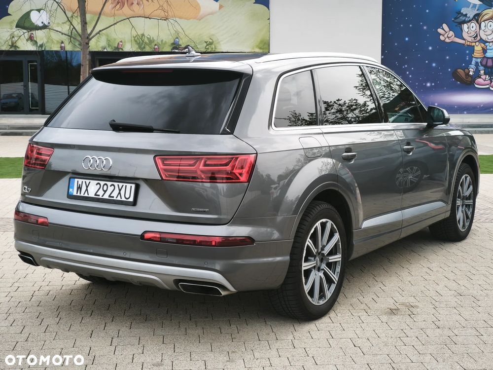 Audi Q7 - 10