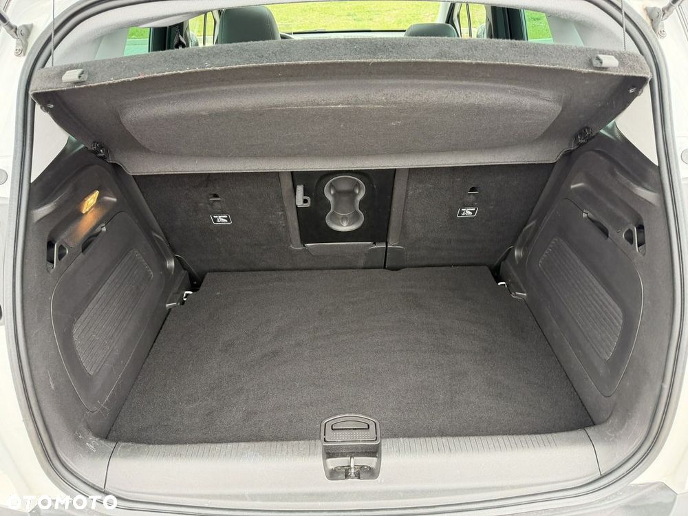 Opel Crossland X - 40