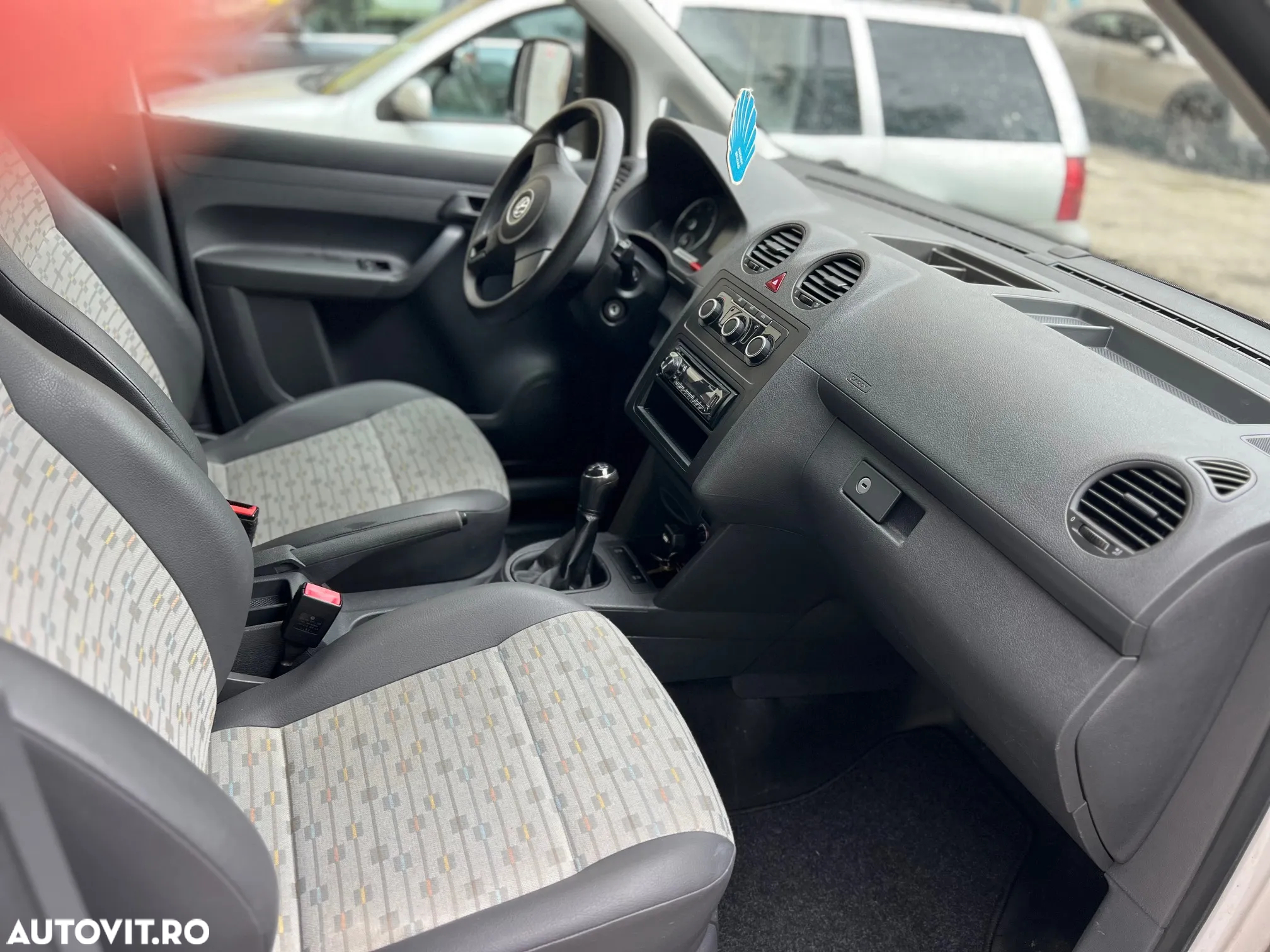 Volkswagen Caddy 1.6 TDI - 5