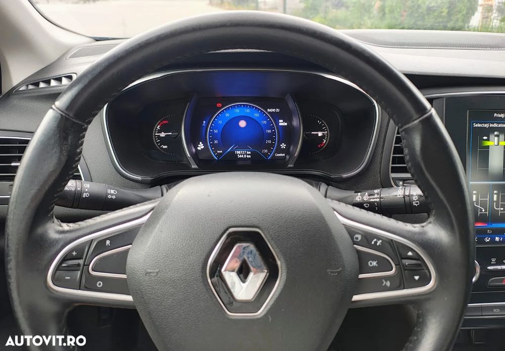 Renault Megane Blue dCi 116 Zen - 19