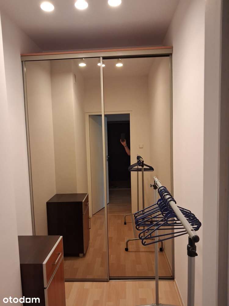 BEZPOŚREDNIO OD WŁAŚCICIELA. 3 POKOJE 75 m2. CENTRUM. UMEBLOWANE.