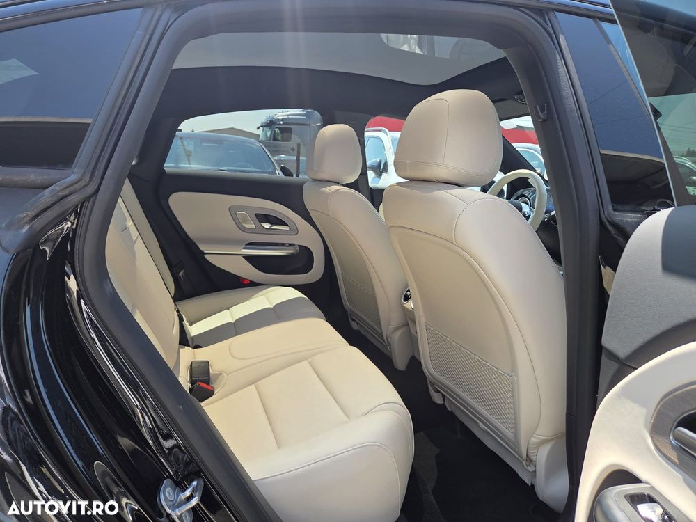 Mercedes-Benz CLA 200 MHEV - 14