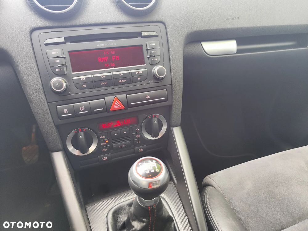 Audi A3 Sportback 2.0 TDI Ambiente - 28