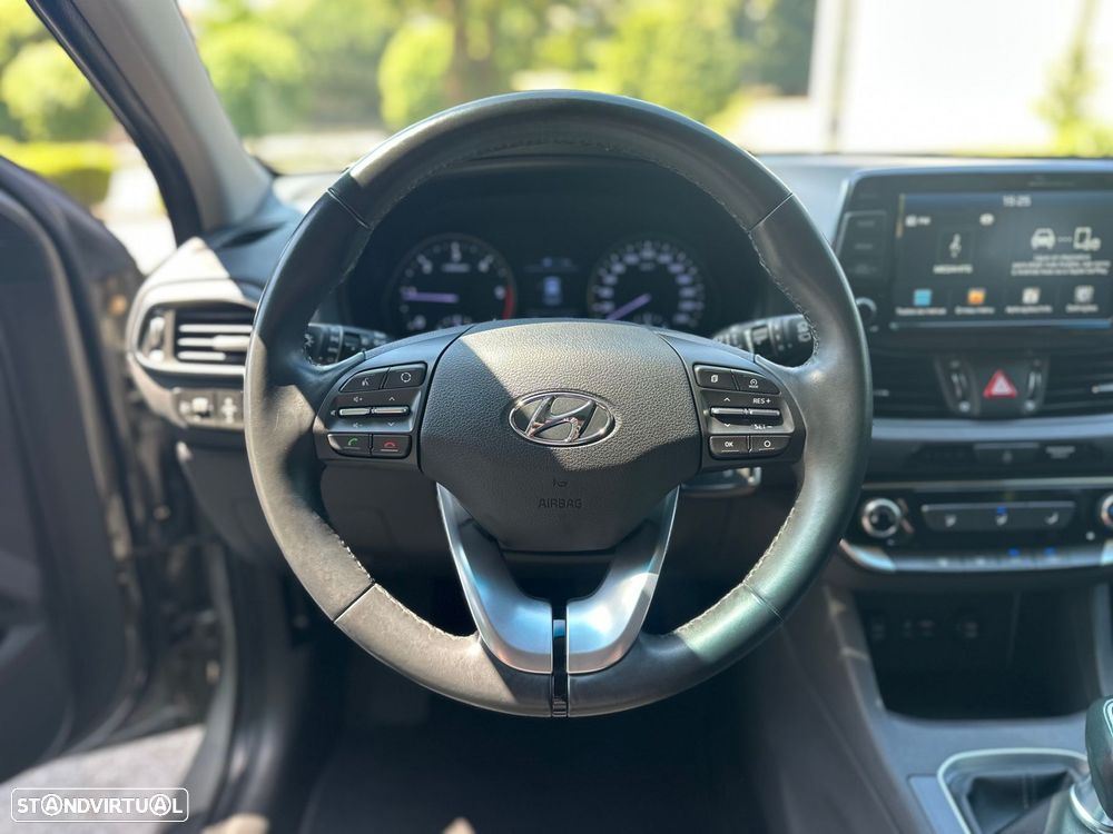 Hyundai i30 1.6 CRDI STyle Plus - 8