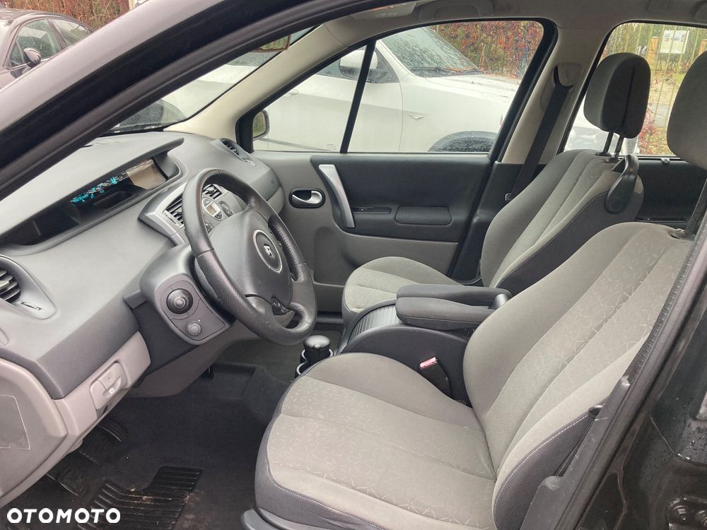 Renault Scenic 1.6 16V 110 Authentique - 8